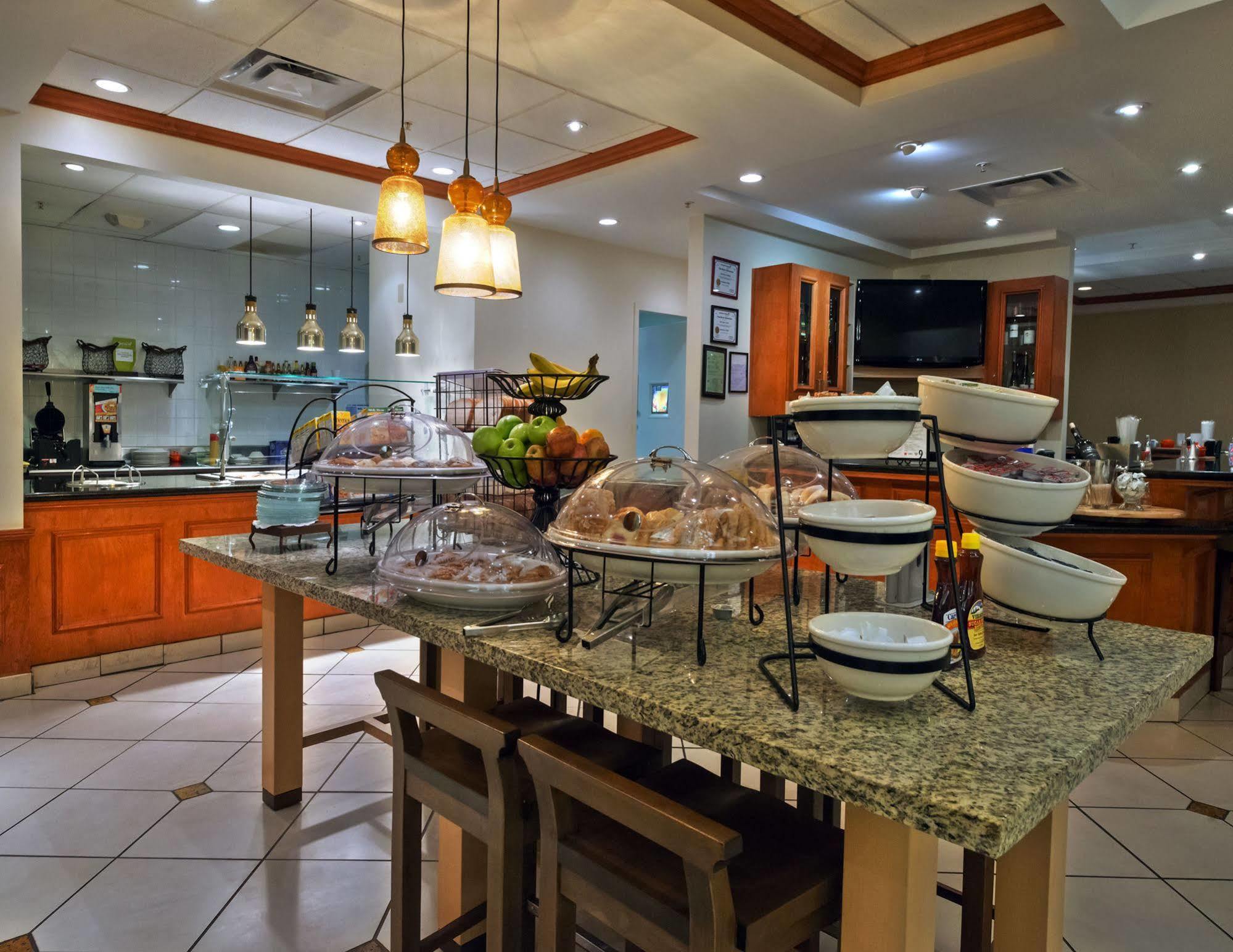 Hilton Garden Inn West Monroe Bagian luar foto
